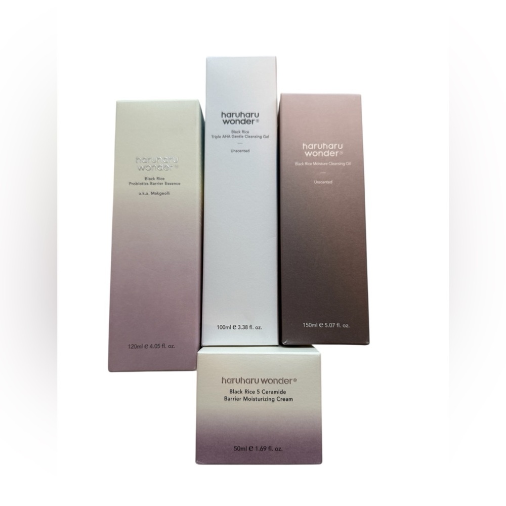 Haruharu Wonder Skincare Set.